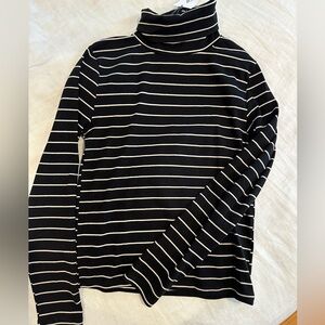 Turtleneck stripe size x-Large brand new !with tags